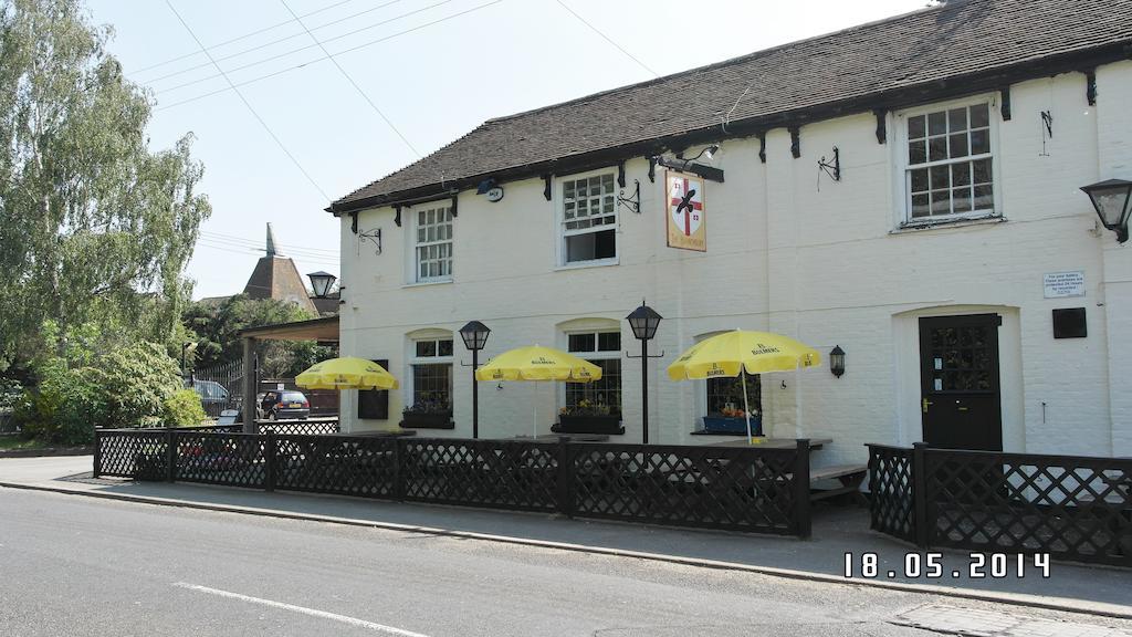 The Hawkenbury Bed & Breakfast Staplehurst Exterior foto