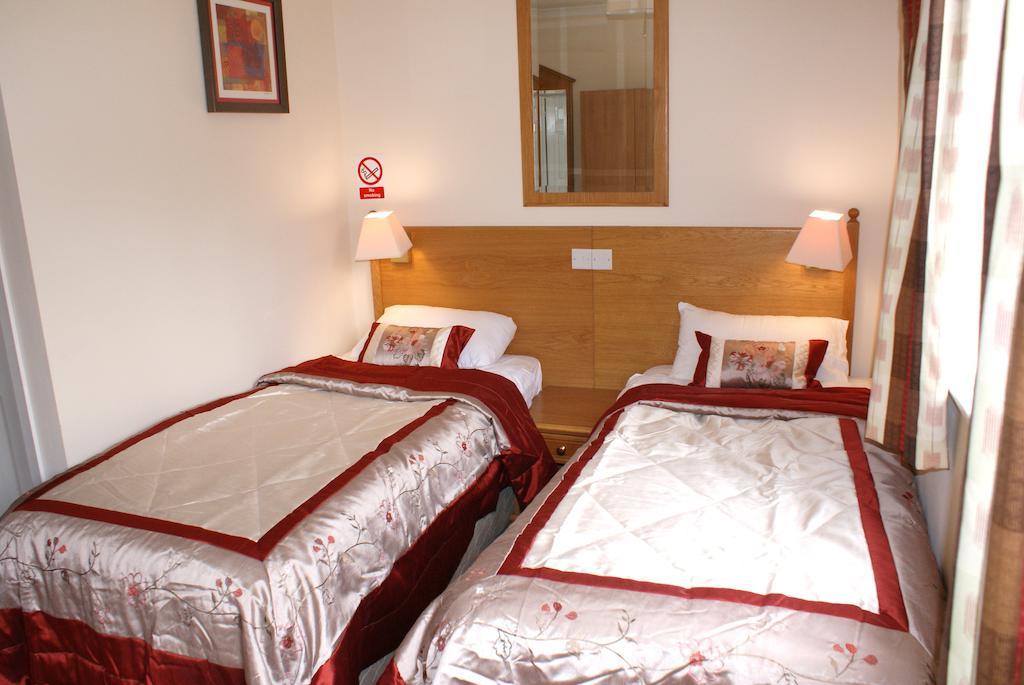 The Hawkenbury Bed & Breakfast Staplehurst Cameră foto